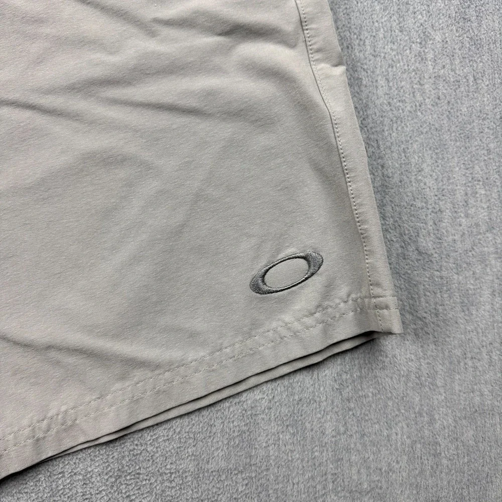 Oakley Shorts Mens 32 Gray Take Golf 12
